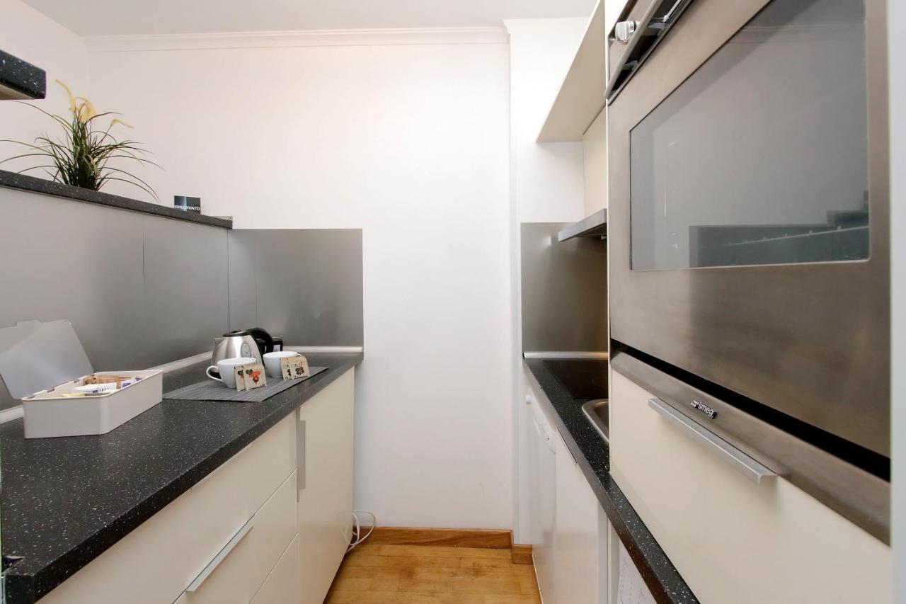 Frezza Apartment โรม ภายนอก รูปภาพ