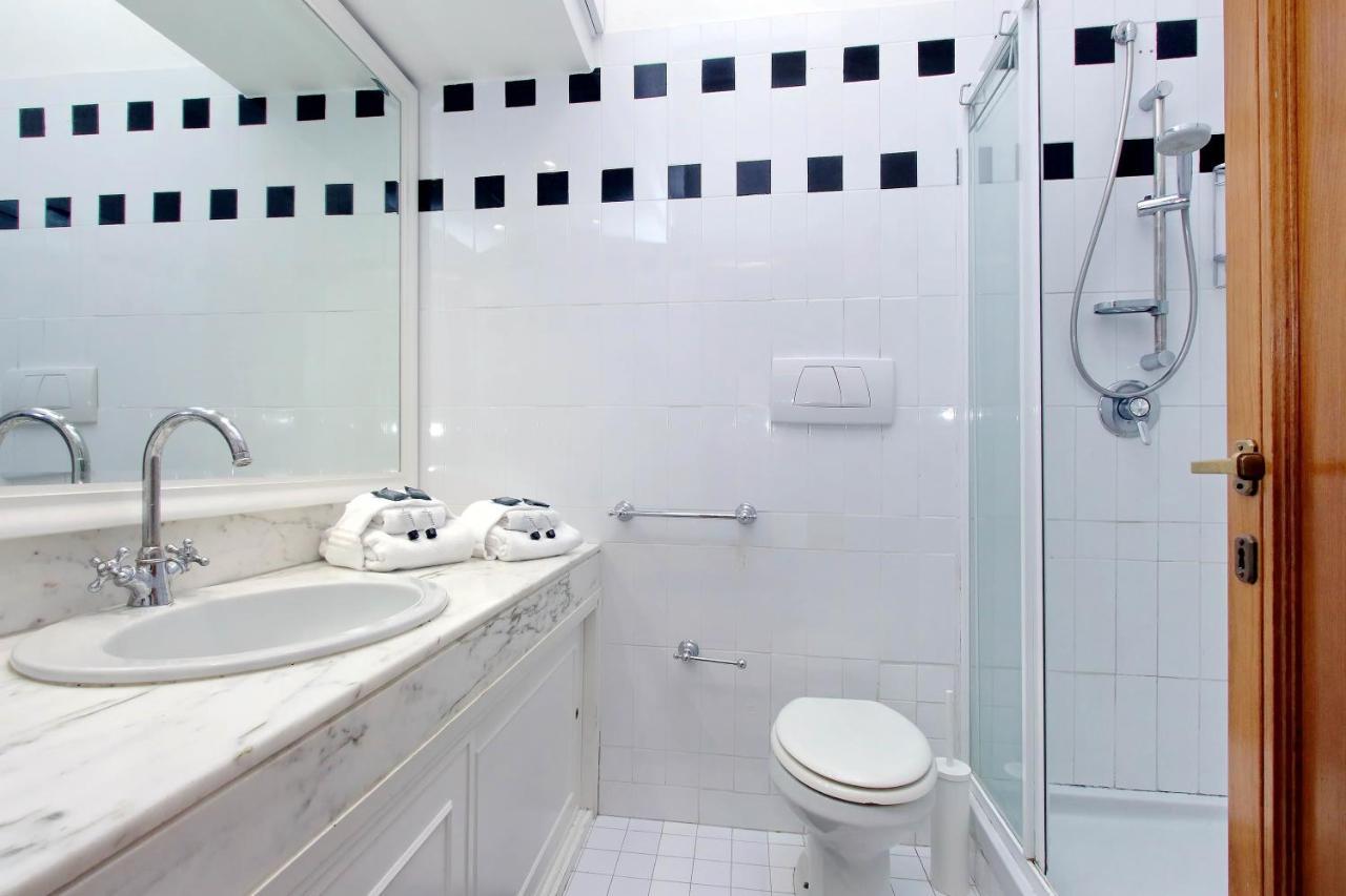 Frezza Apartment โรม ภายนอก รูปภาพ